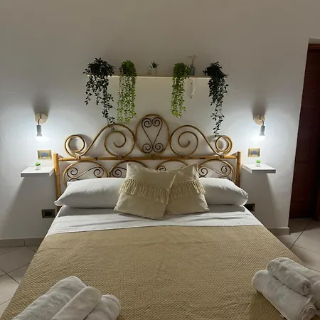 Apartment Re Tancredi House